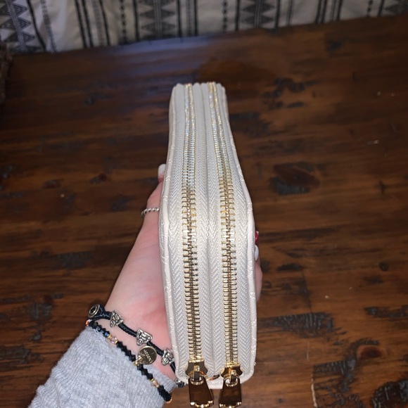 Cream wallet - Picture 2 of 5